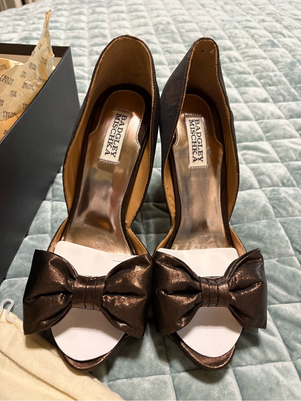 Badgley Mischka Bronze Metallic Bow Peep-Toe Heels - Picture 1 of 9